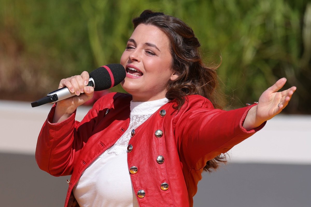 Ronja Forcher - Immer wieder sonntags 2024, Folge 01 Ronja Forcher. ARD-Unterhaltungsshow Immer wieder sonntags. TV-Aufzeichnung und Live-‹bertragung vom 16.06.2024 aus dem Wasserpark Rulantica, Rust. Baden-W¸rttemberg, Deutschland. *** Ronja Forcher Immer wieder sonntags 2024, Episode 01 Ronja Forcher ARD entertainment show Immer wieder sonntags TV recording and live broadcast from 16 06 2024 from the water park Rulantica, Rust Baden W¸rttemberg, Germany