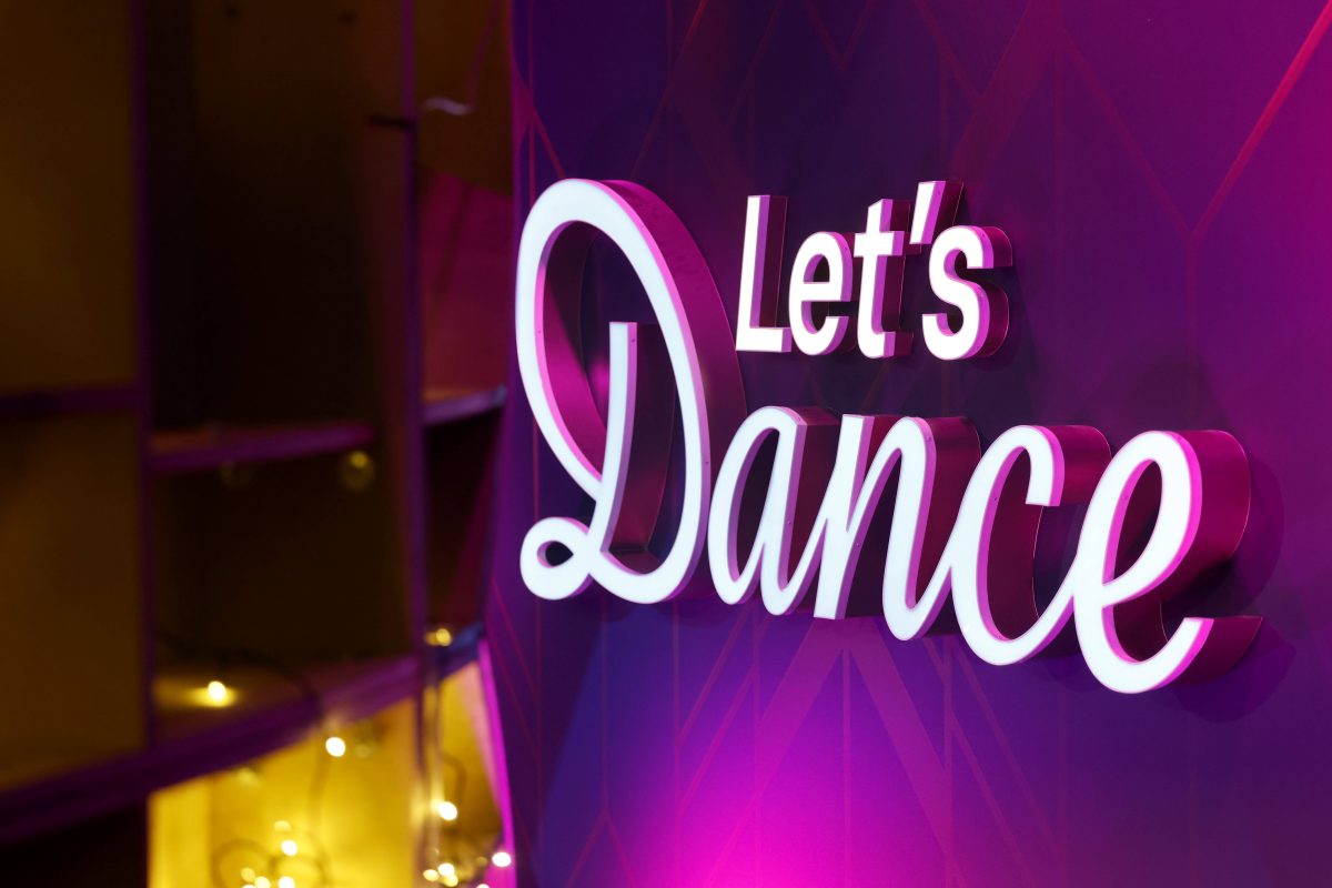 Bei „Let's Dance“ liegen die Nerven schon vor der ersten offiziellen Sendung blank. Der Grund macht traurig.