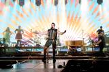 Andreas Gabalier auf der Bühne mit Akkordeon