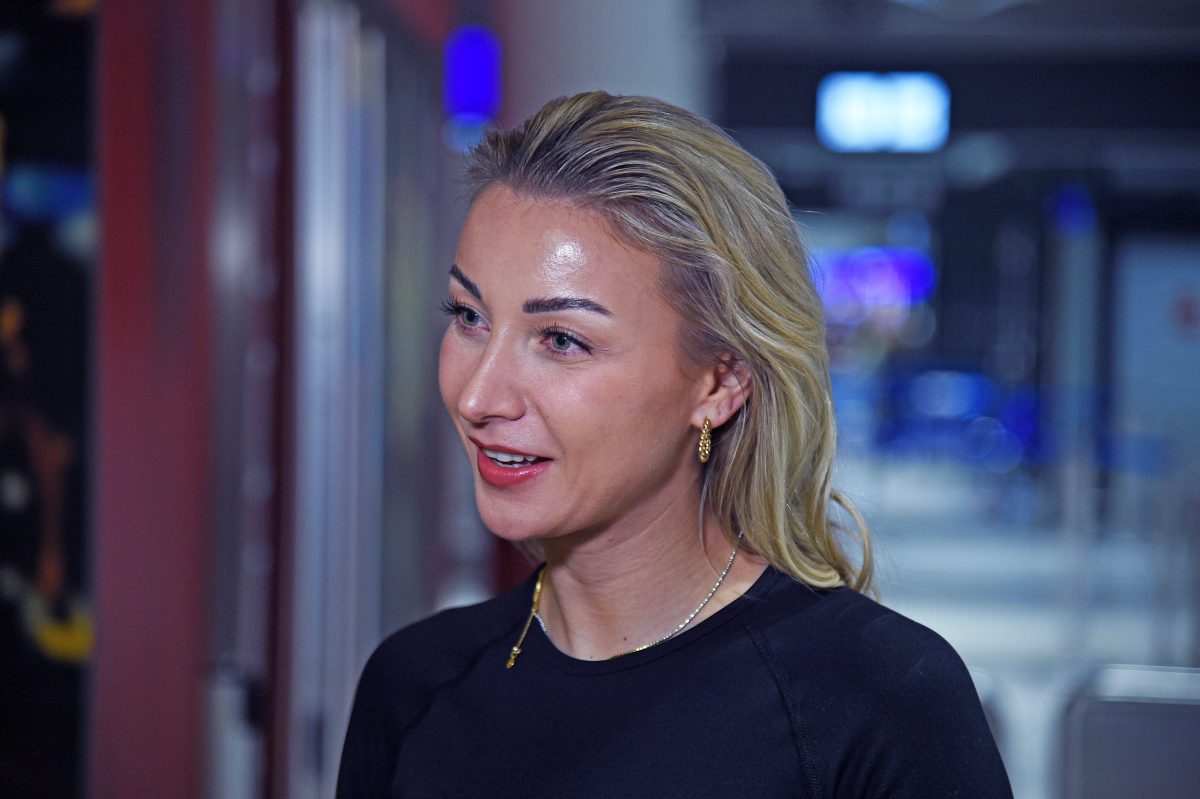 Anna-Carina Woitschack erhielt nach dem Dschungelcamp unzählige Fragen von ihren Fans. Doch auch unschöne Nachrichten blieben nicht aus.