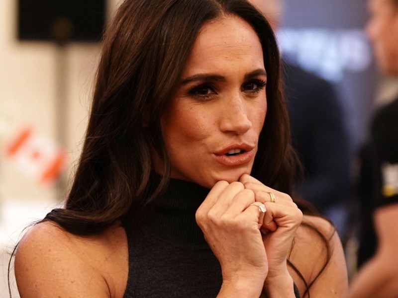 Meghan Markle an Board: Stewardess bekommt Nachricht auf einer Serviette gereicht