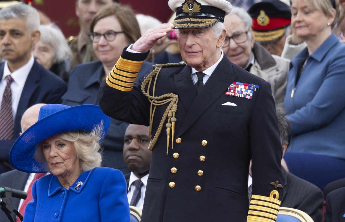 König Charles III. am VE-Day: Expertin sicher – DIESE Botschaft gilt Prinz Harry
